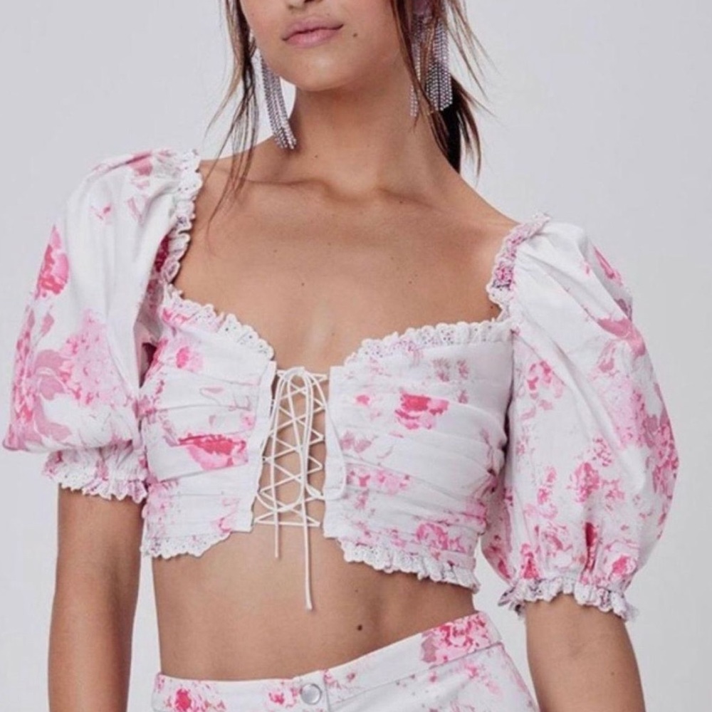NWT for love and lemons mills lace up crop top
